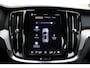 Volvo V60 T6 Plug-in hybrid AWD Plus Dark | Trekhaak | 360 graden camera | Verwarmbare voorstoelen en achterbank | Premium audio by Harman Kardon | Apple carplay/Android auto