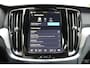 Volvo V60 T6 Plug-in hybrid AWD Plus Dark | Trekhaak | 360 graden camera | Verwarmbare voorstoelen en achterbank | Premium audio by Harman Kardon | Apple carplay/Android auto