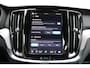 Volvo V60 T6 Plug-in hybrid AWD Plus Dark | Trekhaak | 360 graden camera | Verwarmbare voorstoelen en achterbank | Premium audio by Harman Kardon | Apple carplay/Android auto