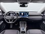 Volkswagen T-Roc 1.5 eTsi Life First Edition | Camera | Zwenkbare trekhaak | ACC | Stoelverwarming |