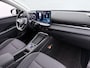 Volkswagen T-Roc 1.5 eTsi Life First Edition | Camera | Zwenkbare trekhaak | ACC | Stoelverwarming |