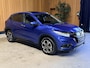 Honda HR-V 1.5 i-VTEC Executive Automaat. Pano. Camera. Nav. Trekhaak. Van eerste eigenaar met NAP.