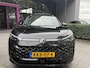 Volkswagen T-Roc 1.5 eTsi R-Line First Edition | WORDT VERWACHT | PANORAMADAK | ACHTERUITRIJCAMERA | SFEERVERLICHTING | ELEKTRISCHE KOFFERKLEP | IQ LIGHTS | STOELVERWARMING | STUURWIELVERWARMING | CLIMATE CONTROL | ADAPTIVE CRUISE CONTROL |