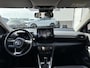 Toyota Yaris 1.5 Hybrid Dynamic Nieuw geleverd, Dealeronderhouden, Smart Key, Lichtmetalen velgen, LED, Achteruitrijcamera, Apple Carplay en/of Android auto navigatie.