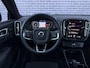 Volvo XC40 1.5 T5 Plug-in hybrid Ultimate Dark | Trekhaak | 360° Camera | Schuif-/-kanteldak | BLIS | Adaptieve Cruise Control | Extra Getint Glas | Harman & Kardon |