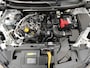 Nissan Qashqai 1.3 MHEV Xtronic Tekna Plus / Dealer onderhouden / Fabrieksgarantie tot 10-2028 / 1.800 kg trekgewicht / HUD / BOSE audio / Panorama dak / Stuur- & stoelverwarming / Massage stoelen / Elektrische stoelen & klep / Apple Carplay Android / 20" LM wielen & All Season banden /
