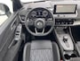 Nissan Qashqai 1.3 MHEV Xtronic Tekna Plus / Dealer onderhouden / Fabrieksgarantie tot 10-2028 / 1.800 kg trekgewicht / HUD / BOSE audio / Panorama dak / Stuur- & stoelverwarming / Massage stoelen / Elektrische stoelen & klep / Apple Carplay Android / 20" LM wielen & All Season banden /