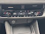 Nissan Qashqai 1.3 MHEV Xtronic Tekna Plus / Dealer onderhouden / Fabrieksgarantie tot 10-2028 / 1.800 kg trekgewicht / HUD / BOSE audio / Panorama dak / Stuur- & stoelverwarming / Massage stoelen / Elektrische stoelen & klep / Apple Carplay Android / 20" LM wielen & All Season banden /