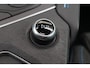 Lynk & Co 01 1.5 - Panorama/schuifdak - Adaptieve Cruise control met stuurovername - Infinity Audio by Harman/Kardon - BLIS - Stoelverwarming voor - Adaptieve LED koplampen - Geïntegreerde dashcam voor - Elektr. bedienb. achterklep - Draadloze Apple Carplay & Android Auto - Keyless Entry & drive - 20' LMV