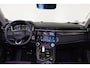 Lynk & Co 01 1.5 - Panorama/schuifdak - Adaptieve Cruise control met stuurovername - Infinity Audio by Harman/Kardon - BLIS - Stoelverwarming voor - Adaptieve LED koplampen - Geïntegreerde dashcam voor - Elektr. bedienb. achterklep - Draadloze Apple Carplay & Android Auto - Keyless Entry & drive - 20' LMV