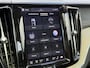 Volvo XC60 B5 Inscription | Trekhaak | Pano dak | Head up display | Bliss | Keyless |