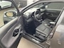 Toyota Yaris Cross 1.5 Hybrid 115 First Edition parkeersensoren Voor- & Achter, achteruitrij camera, stuurwiel verwarming, stoel verwarming, Navigatie Apple CarPlay/Android Auto