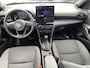 Toyota Yaris Cross 1.5 Hybrid 115 First Edition parkeersensoren Voor- & Achter, achteruitrij camera, stuurwiel verwarming, stoel verwarming, Navigatie Apple CarPlay/Android Auto