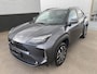 Toyota Yaris Cross 1.5 Hybrid 115 First Edition parkeersensoren Voor- & Achter, achteruitrij camera, stuurwiel verwarming, stoel verwarming, Navigatie Apple CarPlay/Android Auto