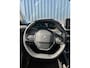 Peugeot e-2008 EV Allure 50 kWh Carplay | Navi by App | Parkeersensoren Achter | Climate Control