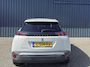 Peugeot e-2008 EV Allure 50 kWh Carplay | Navi by App | Parkeersensoren Achter | Climate Control I SOH 91%