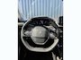 Peugeot e-2008 EV Allure 50 kWh Carplay | Navi by App | Parkeersensoren Achter | Climate Control I SOH 91%