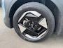 Kia EV3 Plus 81.4 kWh Nette auto, lage KM stand, dodehoekdetectie, camera, parkeersensoren, stoel- en stuurverwarming, Apple CarPlay/Android Auto