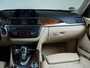 BMW 3-Serie 320i Upgrade Edition