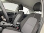 Kia Picanto 1.0 DPI DynamicLine 5p. NL-auto, lage KM stand, parkeersensoren, navigatie, Apple CarPlay/Android auto, achteruitrijcamera,