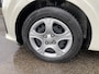 Kia Picanto 1.0 DPI DynamicLine 5p. NL-auto, lage KM stand, parkeersensoren, navigatie, Apple CarPlay/Android auto, achteruitrijcamera,