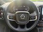 Volvo XC40 2.0 B4 Plus Dark | Trekhaak | TGW 2000 KG | Harman Kardon Audio | Winterwielenset €995 | Achteruitrijcamera | Parkeersensoren | Keyless Entry | Elektrische Achterklep | Elektrisch Verstelbare Voorstoelen | Stoelverwarming | Google Navigatie | Apple Carplay | Android Auto