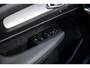 Volvo XC40 2.0 B4 Plus Dark | Trekhaak | Harman Kardon Audio | Achteruitrijcamera | Parkeersensoren | Keyless Entry | Elektrische Achterklep | Elektrisch Verstelbare Voorstoelen | Stoelverwarming | Google Navigatie | Apple Carplay | Android Auto |