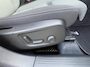 Volvo XC40 2.0 B4 Plus Dark | Trekhaak | TGW 2000 KG | Harman Kardon Audio | Winterwielenset €995 | Achteruitrijcamera | Parkeersensoren | Keyless Entry | Elektrische Achterklep | Elektrisch Verstelbare Voorstoelen | Stoelverwarming | Google Navigatie | Apple Carplay | Android Auto