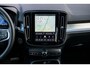 Volvo XC40 2.0 B4 Plus Dark | Trekhaak | Harman Kardon Audio | Achteruitrijcamera | Parkeersensoren | Keyless Entry | Elektrische Achterklep | Elektrisch Verstelbare Voorstoelen | Stoelverwarming | Google Navigatie | Apple Carplay | Android Auto |