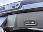 Volvo XC40 2.0 B4 Plus Dark | Trekhaak | TGW 2000 KG | Harman Kardon Audio | Winterwielenset €995 | Achteruitrijcamera | Parkeersensoren | Keyless Entry | Elektrische Achterklep | Elektrisch Verstelbare Voorstoelen | Stoelverwarming | Google Navigatie | Apple Carplay | Android Auto