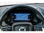Volvo XC40 2.0 B4 Plus Dark | Trekhaak | Harman Kardon Audio | Achteruitrijcamera | Parkeersensoren | Keyless Entry | Elektrische Achterklep | Elektrisch Verstelbare Voorstoelen | Stoelverwarming | Google Navigatie | Apple Carplay | Android Auto |