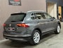 Volkswagen Tiguan 2.0 TSI 4Motion Highline 2017 DSG KEYLESS NAVI CAR-PLAY