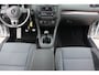 Volkswagen Golf 1.2 TSI Highline BlueMotion O.a: Clima, Cruise, Carplay, PDC, Stoelverwarming, ABC sportuitl., Etc... Rijklaar! All-in prijs!