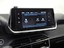 Peugeot 2008 1.2 PureTech Allure Sport Automaat VIRTUAL COCKPIT, APPLE CARPLAY, STOELVERWARMING, LEDER, SPORTSTOELEN, GETINT GLAS, ADAPTIVE CRUISE, NIEUWSTAAT)