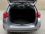 Toyota Auris Touring Sports 1.8 Hybrid | Panoramadak | Camera | Half leder | Stoelverwarming | Navigatie | Cruise control | Climate control | 17 inch velgen | Keyless | Elektrische ramen | Volledig onderhouden | Origineel Nederlandse auto met NAP
