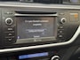Toyota Auris Touring Sports 1.8 Hybrid | Panoramadak | Camera | Half leder | Stoelverwarming | Navigatie | Cruise control | Climate control | 17 inch velgen | Keyless | Elektrische ramen | Volledig onderhouden | Origineel Nederlandse auto met NAP