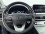 Hyundai Kona Electric EV LIMITED 64 kWh <| LEDER | DODEHOEK DETECTIE | 3 FASEN | CAMERA | CLIMA | CRUISE ADAPT. | NAVI | PRIVACY GLASS | DAKRAILING | APPLE CAR PLAY & ADROID AUTO |