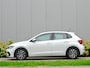 Volkswagen Polo 1.0 TSI Luxe | Navi Groot | Sportieve stoelen | NL |