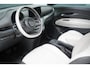 Fiat 500e La Prima 42 kWh | SoH 90,6% | Schuif/kanteldak | Carplay | Adaptive cruise | Parkeersensoren | Pack winter | Lm velgen