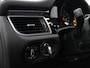 Porsche Macan 2.0 Apple carplay/android auto, Achteruitrijcamera, Rondomzicht camera, Cruise control, Dakspoiler, Rijstrooksensor, Warmtewerend glas Dit combineert sportiviteit, comfort en pure klasse in één indrukwekkende SUV. Met zijn stijlvolle uitstraling en hoogwaardige afwerking biedt deze Porsche een premium rijervaring.