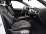 Porsche Macan 2.0 Apple carplay/android auto, Achteruitrijcamera, Rondomzicht camera, Cruise control, Dakspoiler, Rijstrooksensor, Warmtewerend glas Dit combineert sportiviteit, comfort en pure klasse in één indrukwekkende SUV. Met zijn stijlvolle uitstraling en hoogwaardige afwerking biedt deze Porsche een premium rijervaring.