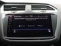 Volkswagen Tiguan 1.4 TSI eHybrid R-Line Business 245PK DSG SOH 100%, Trekhaak, 360gr. Camera, Side Assist, Stoel-Stuurverwarming, 19" LM Velgen, Matrix LED-verlichting, Keyless