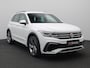 Volkswagen Tiguan 1.4 TSI eHybrid R-Line Business 245PK DSG SOH 100%, Trekhaak, 360gr. Camera, Side Assist, Stoel-Stuurverwarming, 19" LM Velgen, Matrix LED-verlichting, Keyless