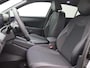 Volkswagen T-Roc 1.5 eTsi R-Line First Edition 150PK DSG Pano-Schuifdak, Trekhaak, Black Style, 20'' LM Velgen, Keyless, Side Assist, Matrix LED-Verlichting, Achteruitrijcamera