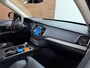Volvo XC90 2.0 T8 Plug-in AWD Ultra Dark | Massage | Luchtvering | 22Inch | 7-Pers. | Pano |360°|H & K |Head-Up|Elektr Trekhaak