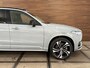 Volvo XC90 2.0 T8 Plug-in AWD Ultra Dark | Massage | Luchtvering | 22Inch | 7-Pers. | Pano |360°|H & K |Head-Up|Elektr Trekhaak