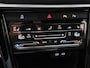 Volkswagen T-Roc 1.5 TSi R-Line Business 150 Pk Automaat | Trekhaak | Carplay | Virtual Cockpit | Adaptive Cruise | Keyless | Elektrische Achterklep | 18 Inch