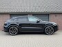 Porsche Cayenne E-HYBRID PLATINUM EDITION LUCHTVERING 22 INCH 3D-VIEW