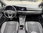 Volkswagen Golf 1.5 ETSI 150PK R-LINE PANORAMA TREKHAAK CARPLAY