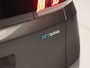 Peugeot 3008 1.6 HYbrid 225 Allure Sport 225Pk Automaat (APPLE CARPLAY, GROOT NAVI, 360 CAMERA, GETINT GLAS, SPORTSTOELEN, LEDER, ZWART HEMEL, LANE ASSIST, NIEUWSTAAT)